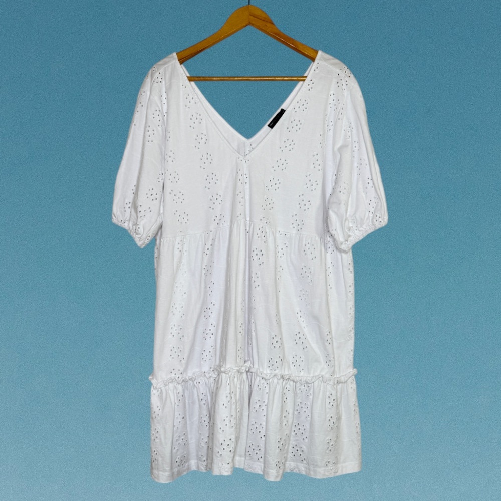 ASOS Design Curve Eyelet Dress V Neck Smock White Puff Sleeve Cover Up SZ 18